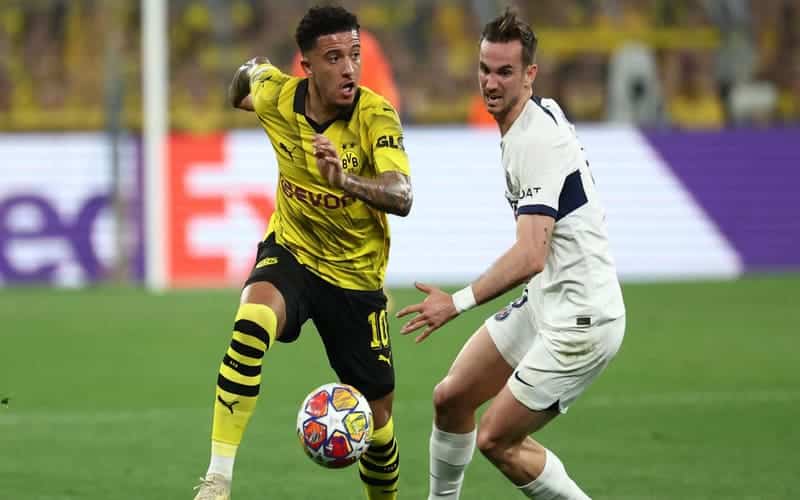 Jadon Sancho trở lại Dortmund nhưng chưa chắc chắn về tương lai